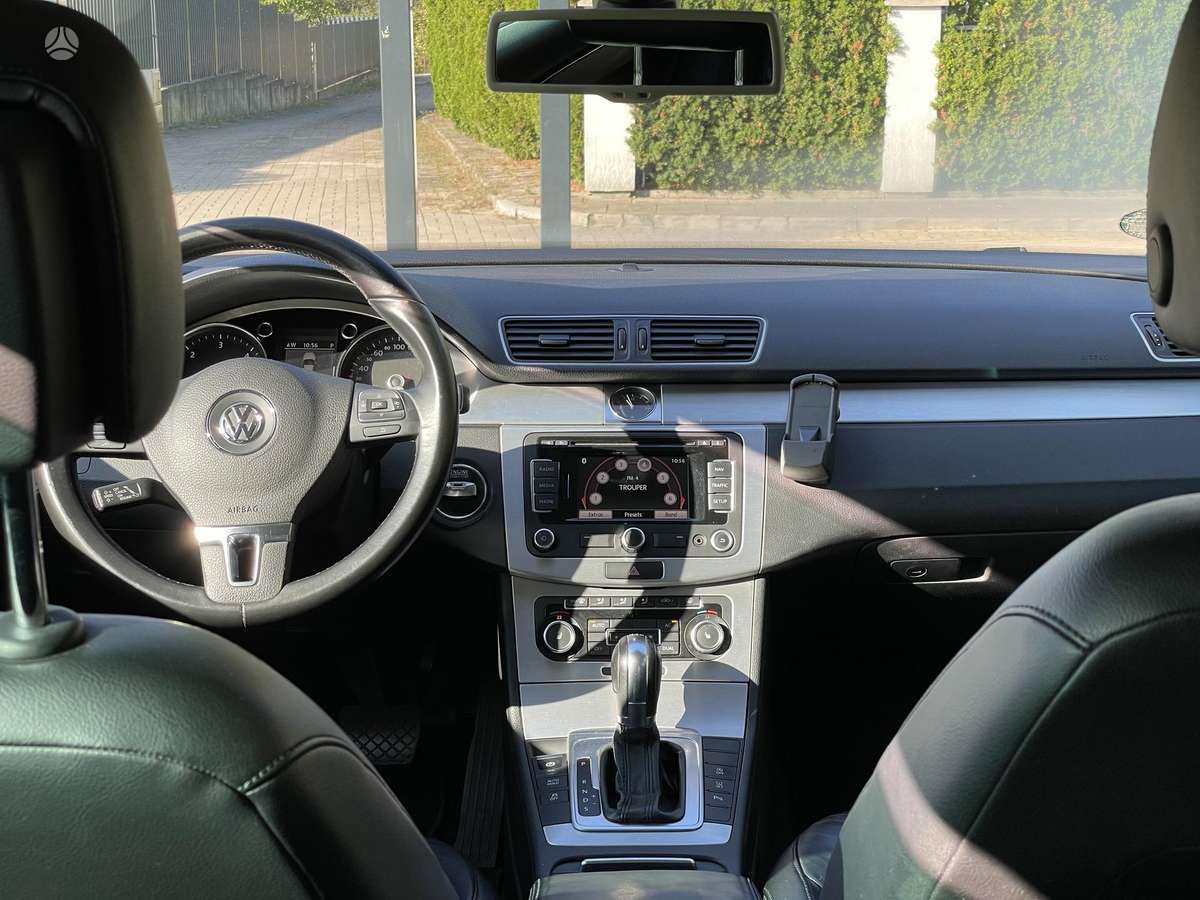 Volkswagen Passat, 2.0 l., Универсал