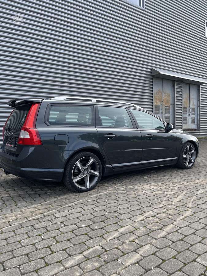Volvo V70, 2.0 l., Универсал