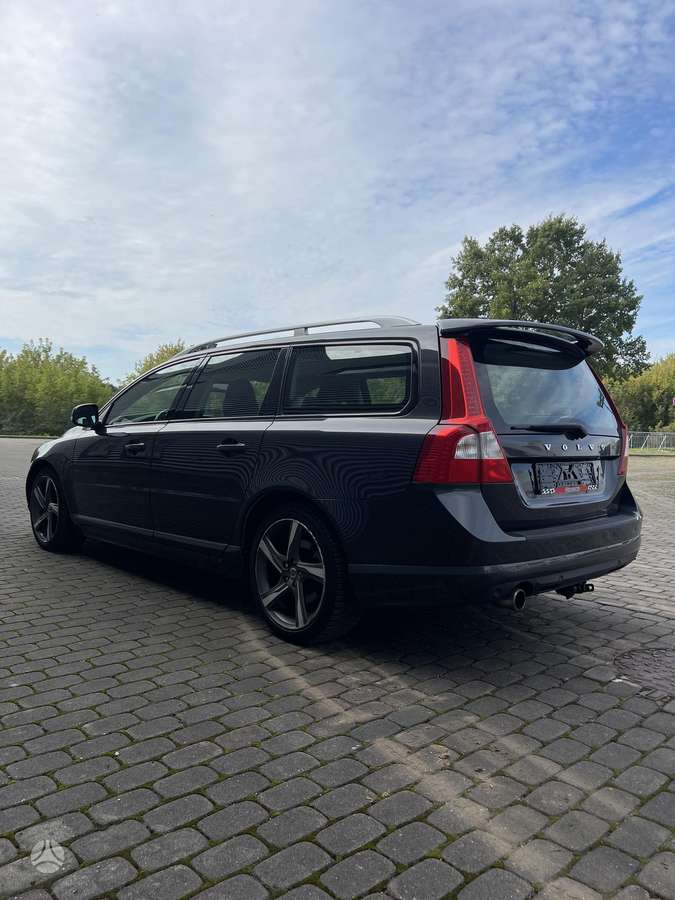 Volvo V70, 2.0 l., Универсал