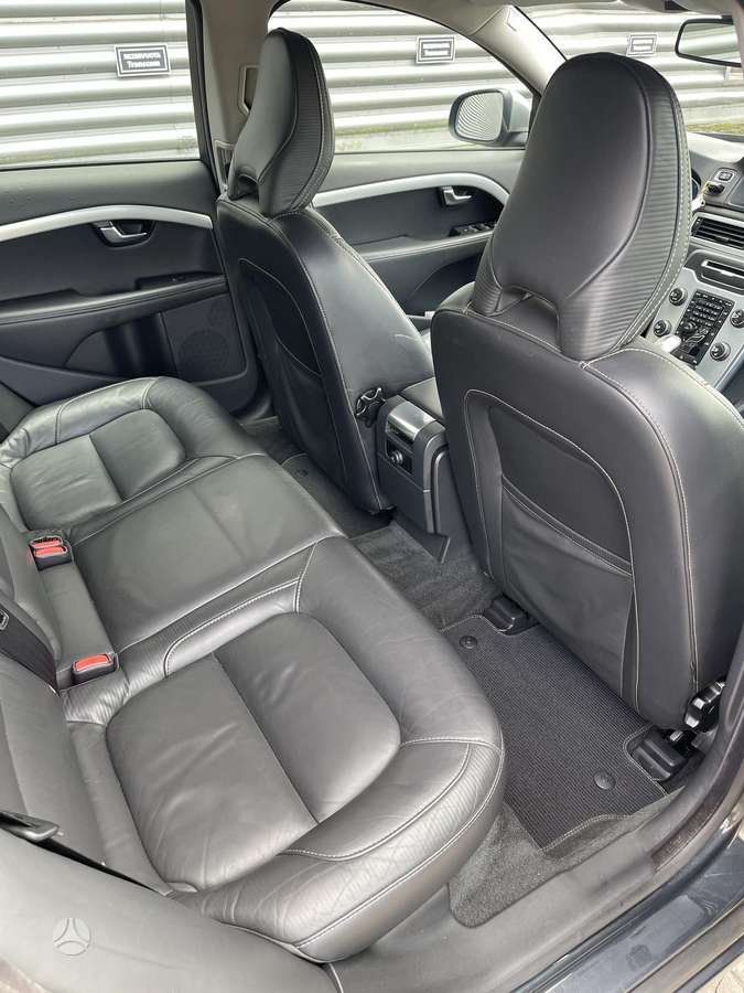 Volvo V70, 2.0 l., Универсал