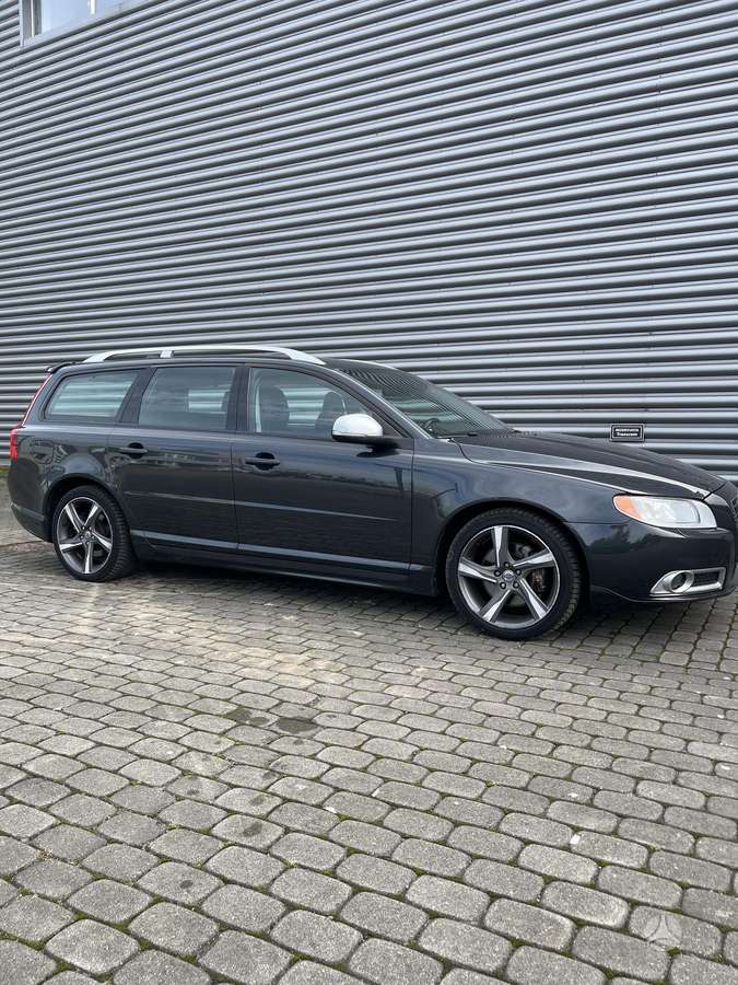 Volvo V70, 2.0 l., Универсал