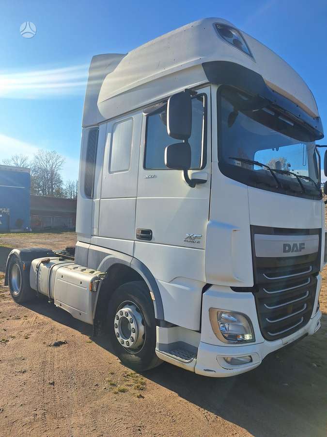 DAF XF 460, double sleeper