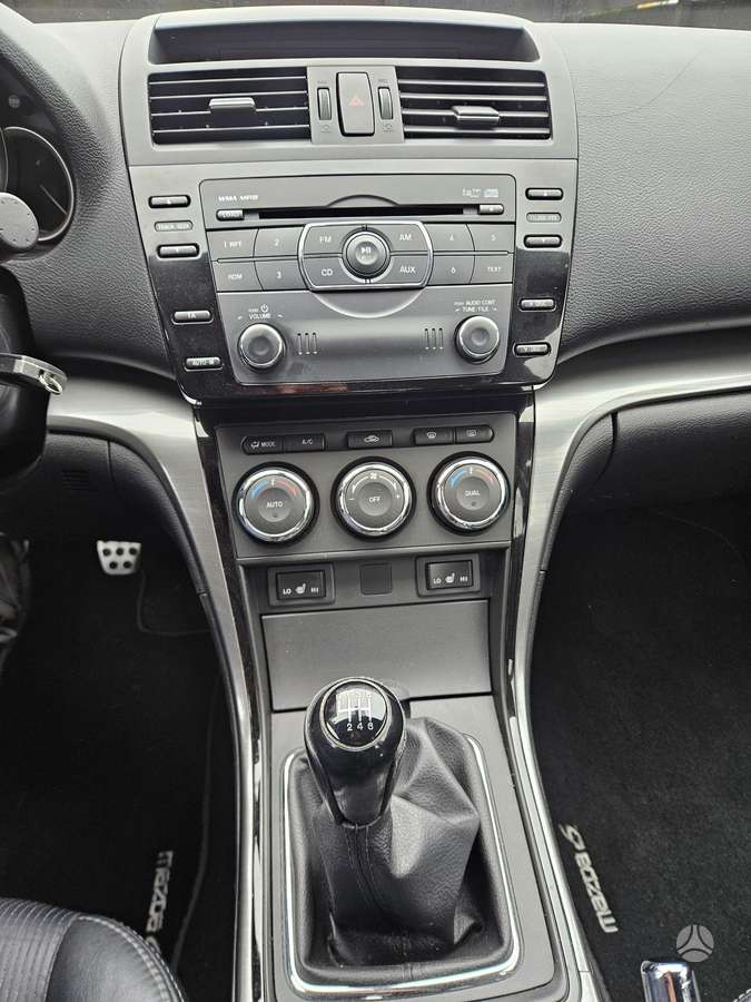 Mazda 6, 2.2 l., Хэтчбек
