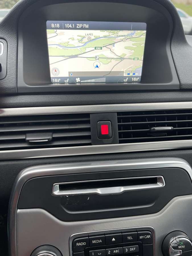 Volvo V70 2014 — photo 20