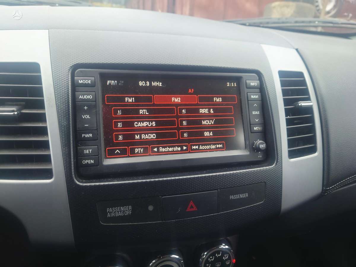 Peugeot 4007 dalimis