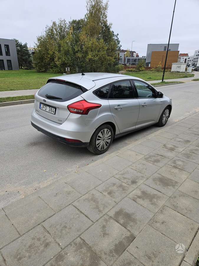 Ford Focus, 1.0 l., Хэтчбек
