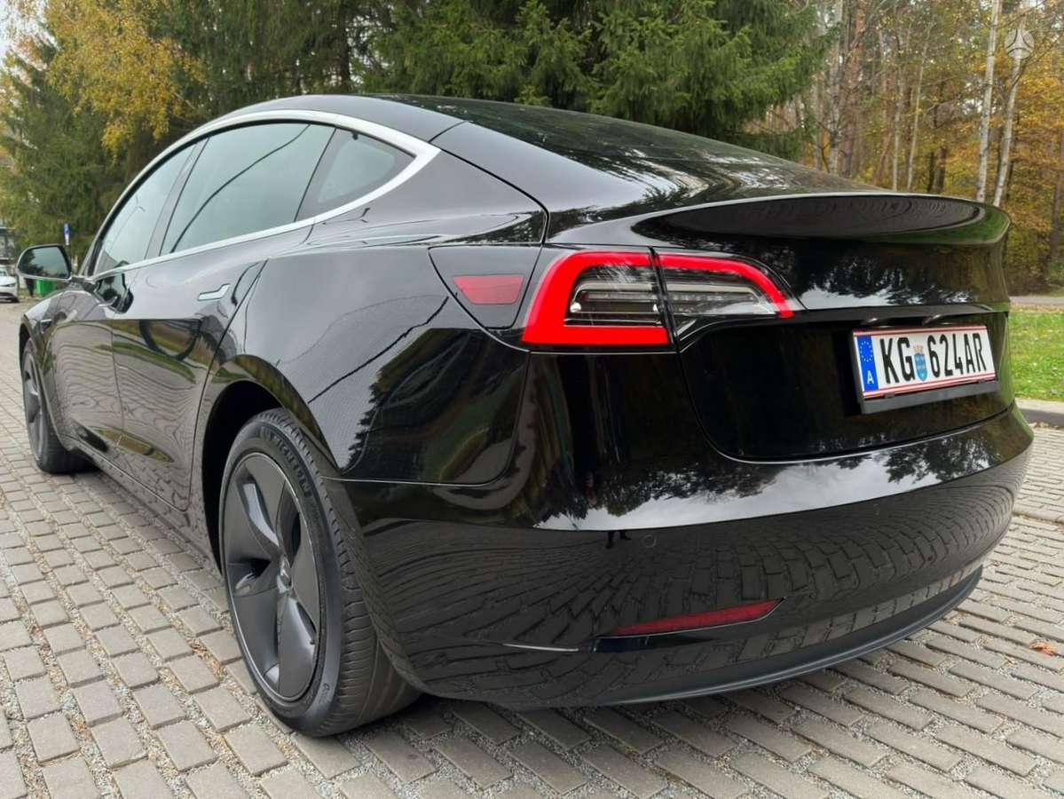 Tesla Model 3, 81 кВт·ч, Хэтчбек