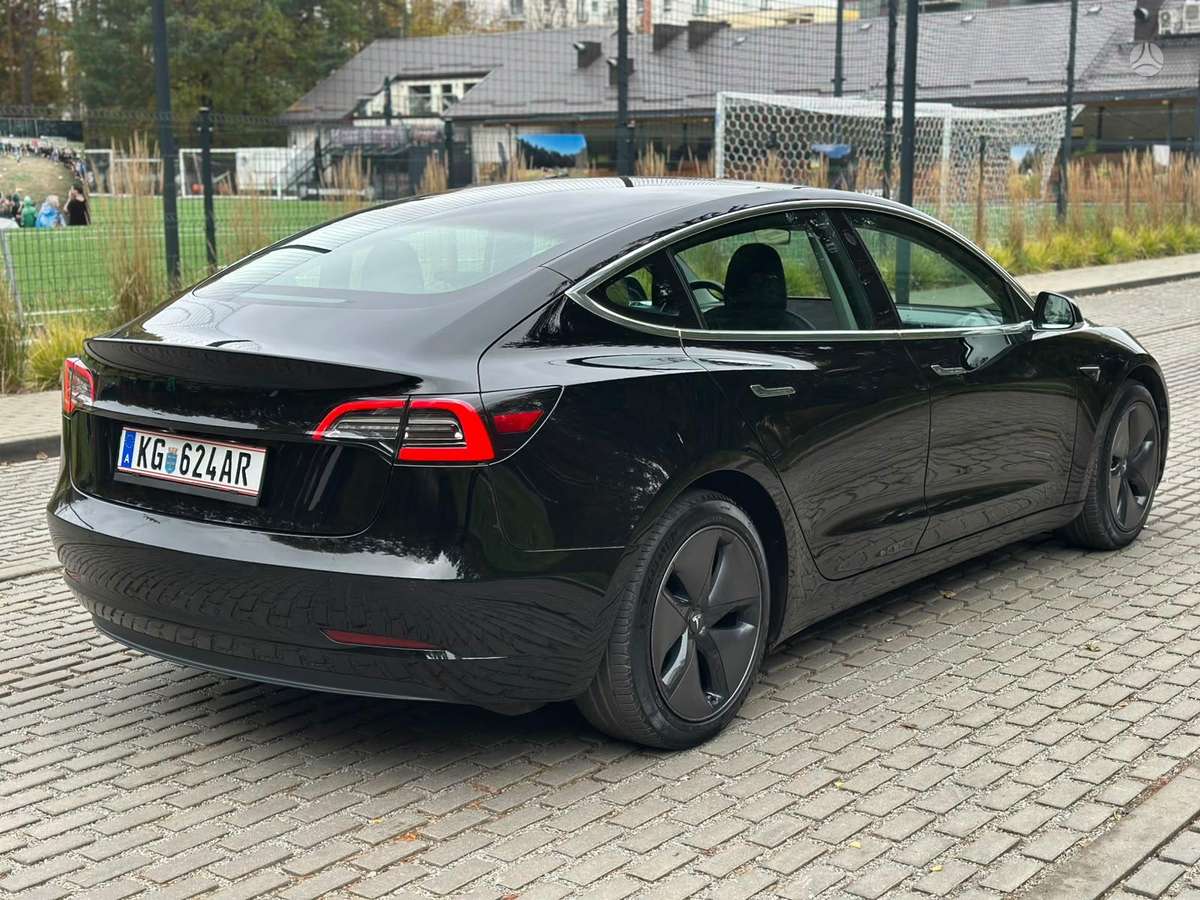 Tesla Model 3, 81 кВт·ч, Хэтчбек