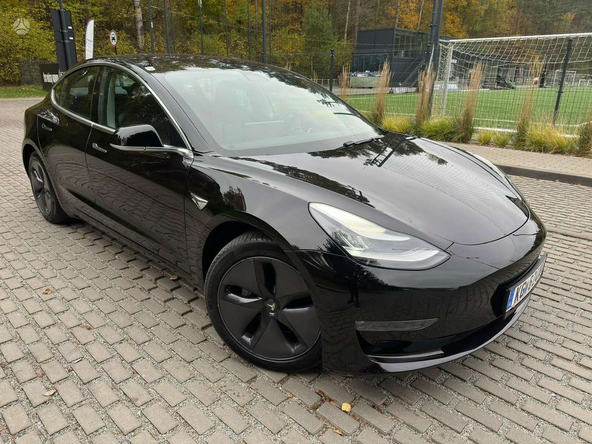 Tesla Model 3, 81 кВт·ч, Хэтчбек