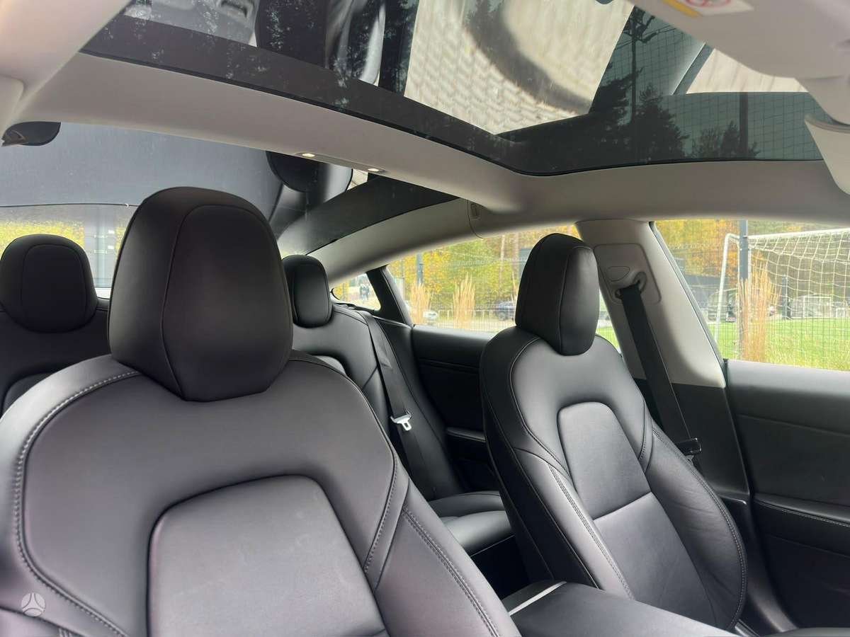Tesla Model 3, 81 кВт·ч, Хэтчбек