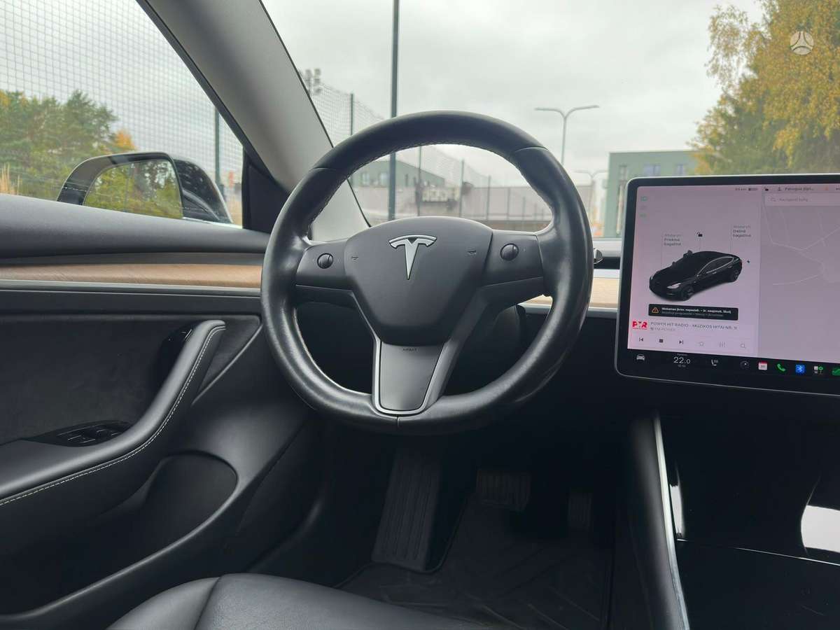 Tesla Model 3, 81 кВт·ч, Хэтчбек