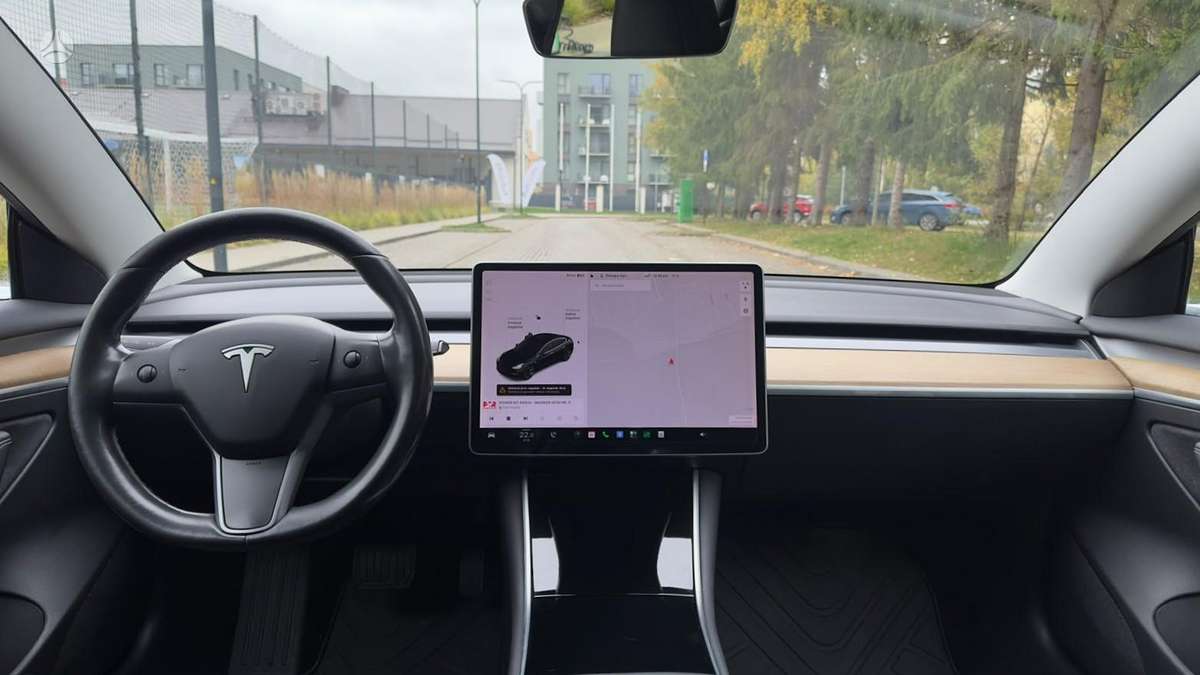 Tesla Model 3, 81 кВт·ч, Хэтчбек