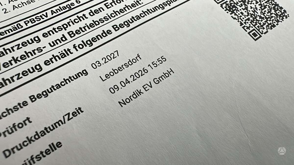 Tesla Model 3, 81 кВт·ч, Хэтчбек