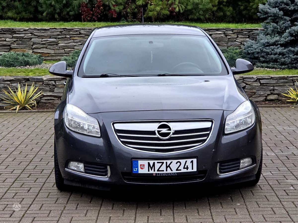 Opel Insignia, 2.0 l., Хэтчбек