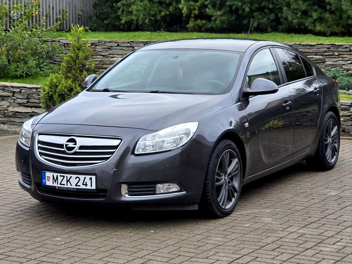 Opel Insignia, 2.0 l., Хэтчбек