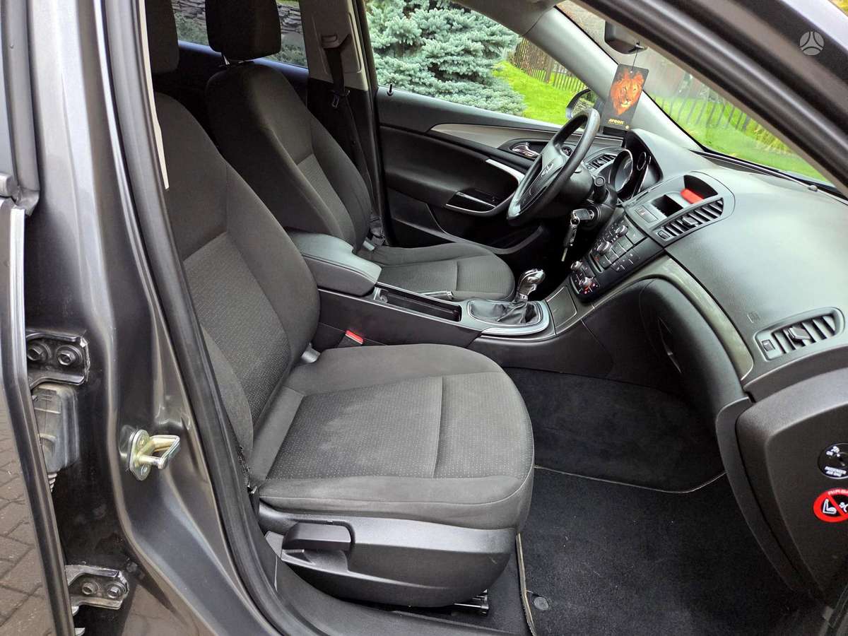 Opel Insignia, 2.0 l., Хэтчбек