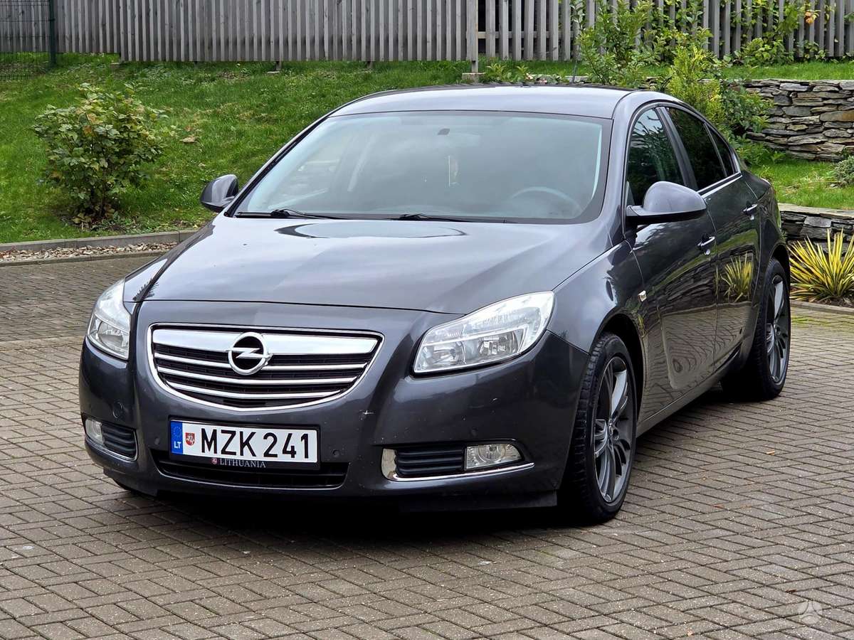 Opel Insignia, 2.0 l., Хэтчбек