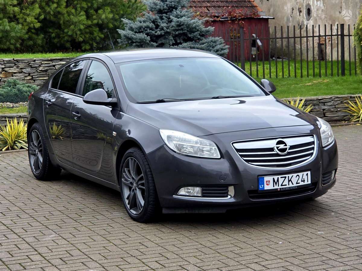 Opel Insignia, 2.0 l., Хэтчбек