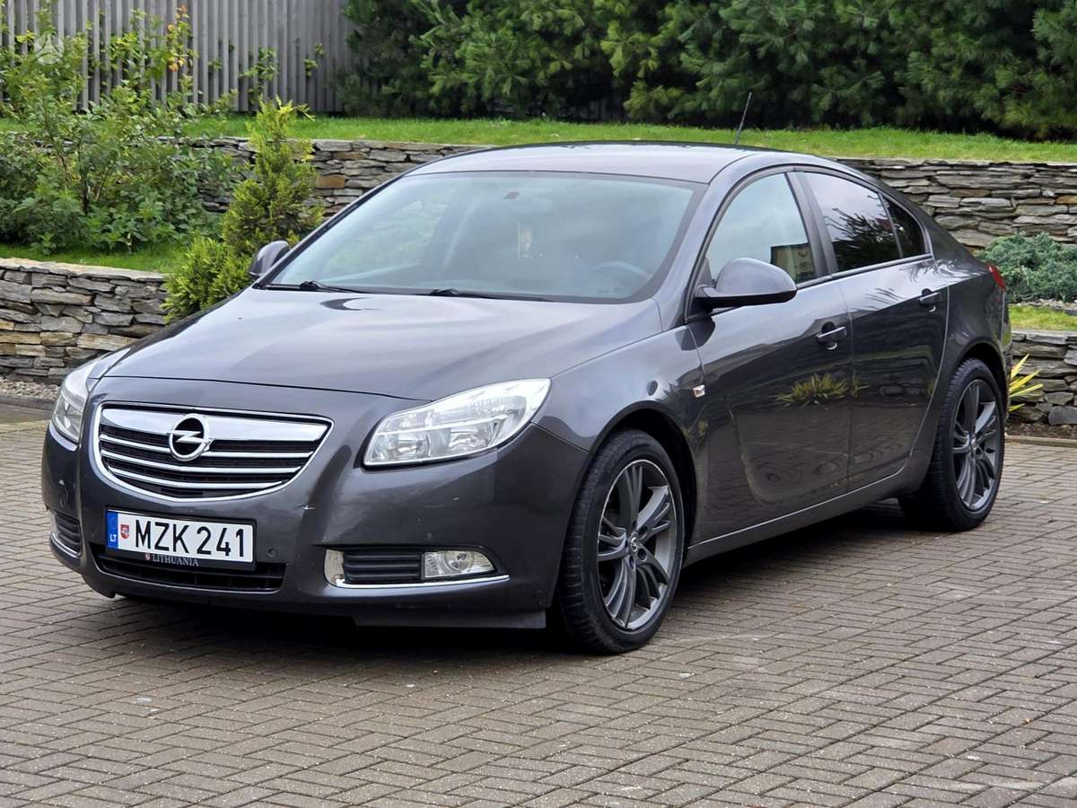 Opel Insignia, 2.0 l., Хэтчбек