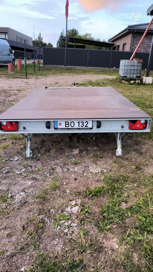 Tauras TAURAS B 700S, flatbed