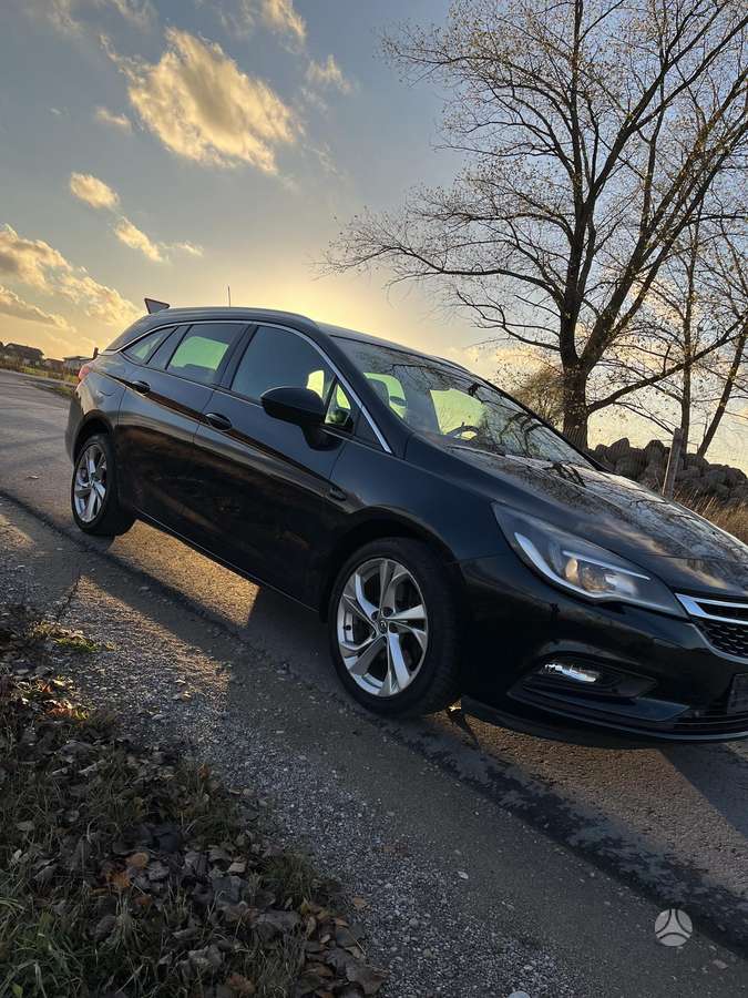 Opel Astra, 1.6 l., Седан