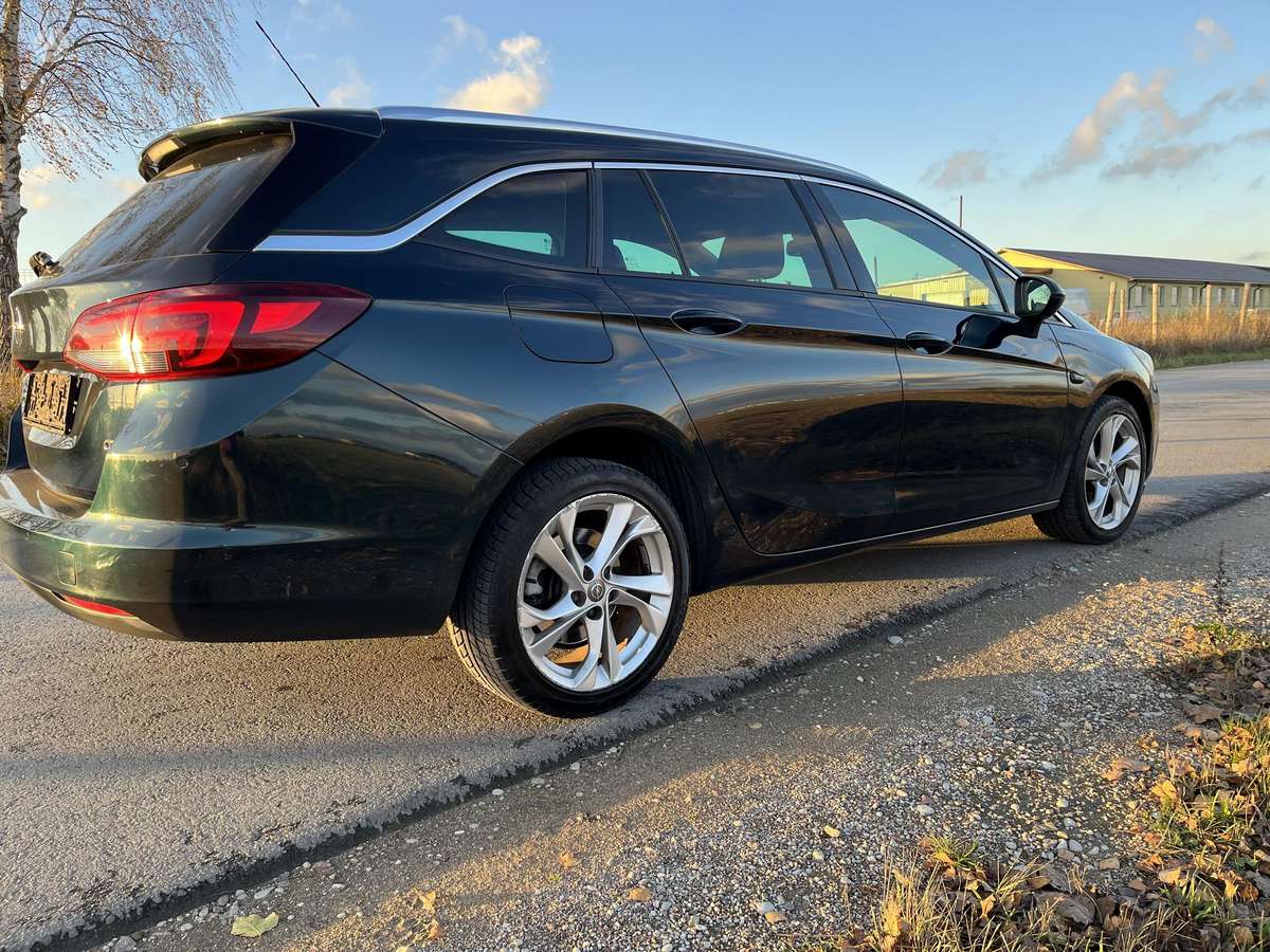Opel Astra, 1.6 l., Седан