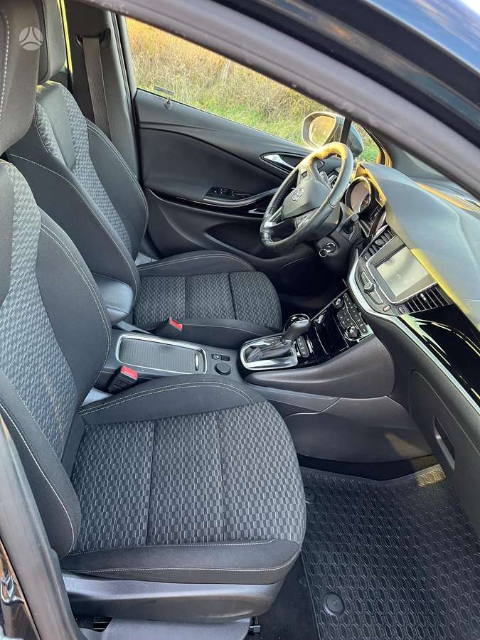 Opel Astra, 1.6 l., Седан