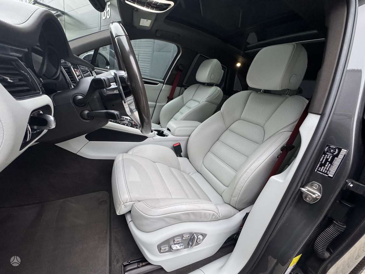 Porsche Macan, 3.0 l., Внедорожник / Кроссовер