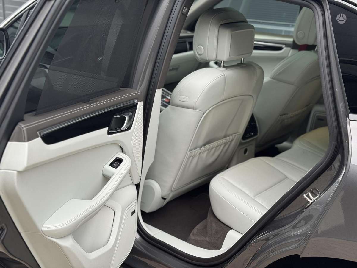 Porsche Macan, 3.0 l., Внедорожник / Кроссовер
