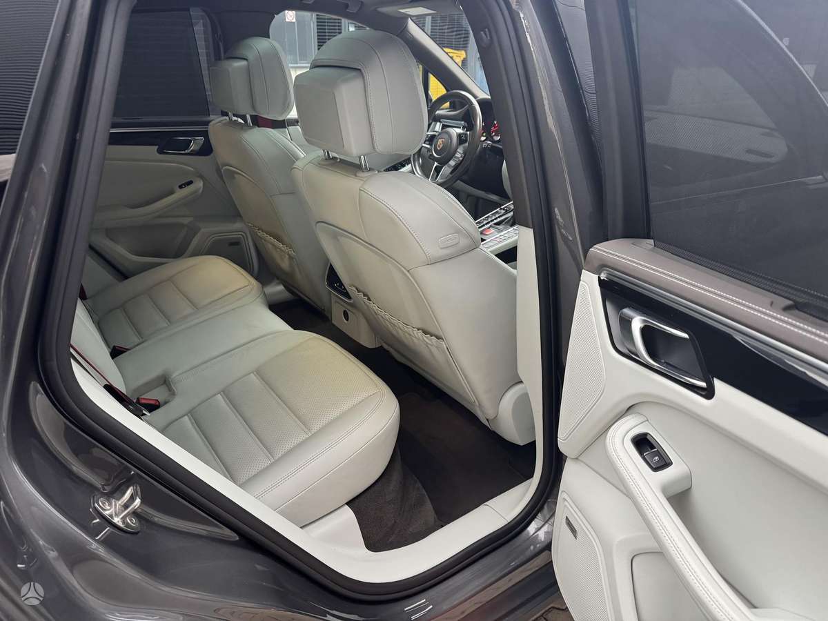 Porsche Macan, 3.0 l., Внедорожник / Кроссовер