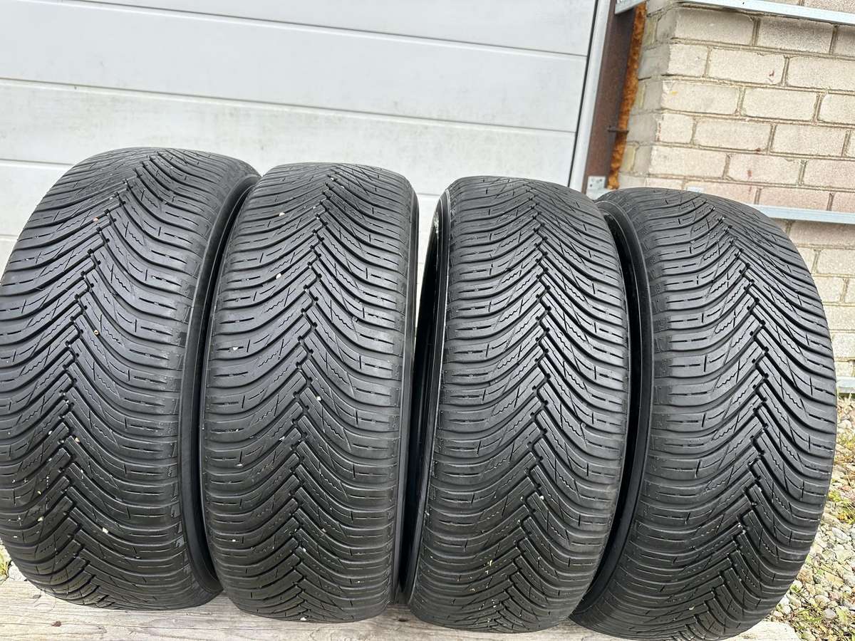 Maxxis Premitra, всесезонные 215/60 R16