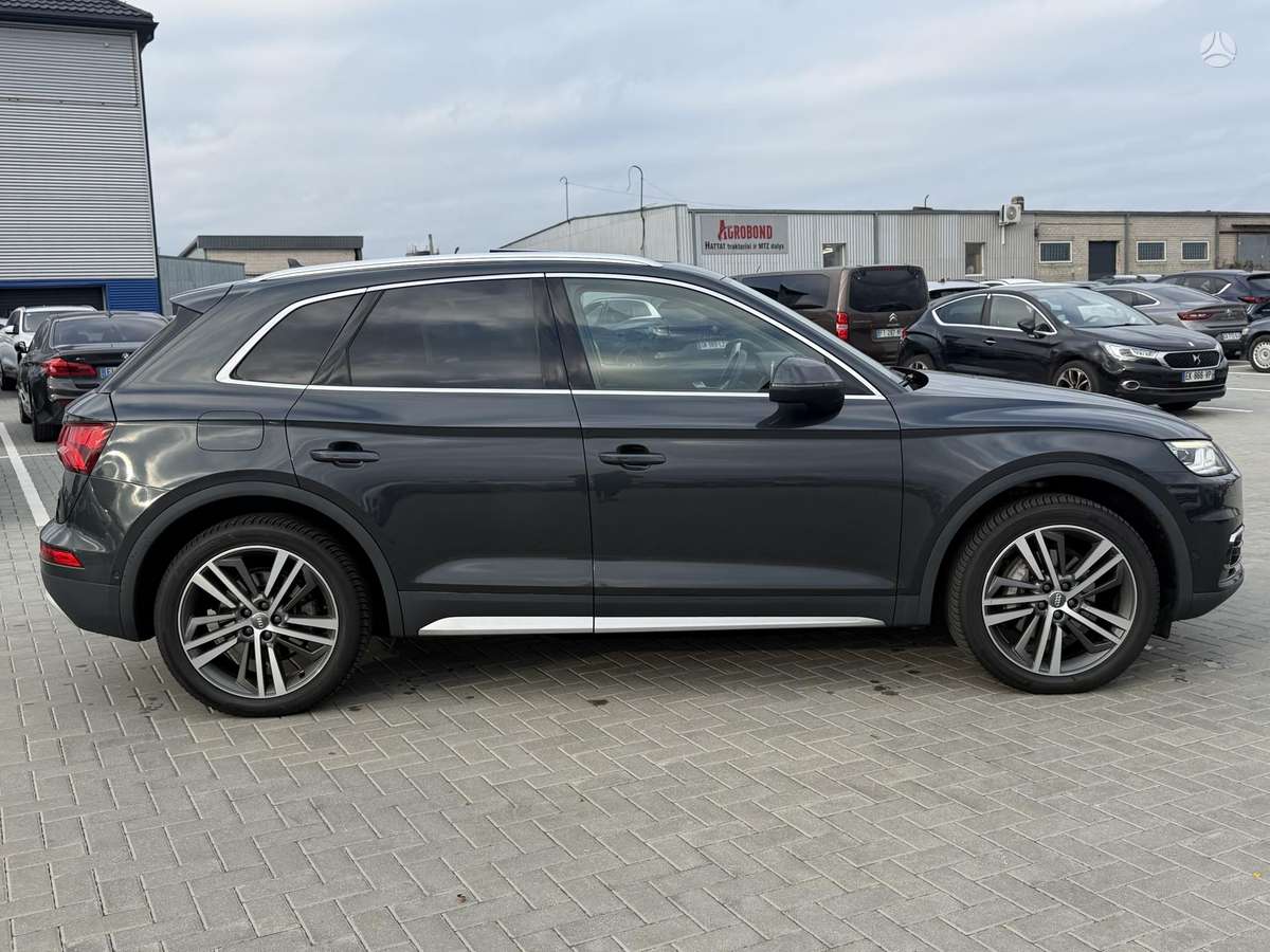 Audi Q5, 2.0 l., Внедорожник / Кроссовер