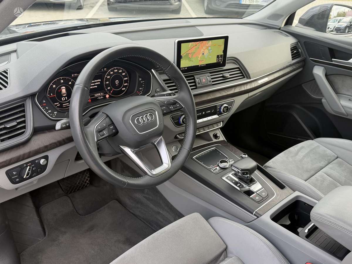 Audi Q5, 2.0 l., Внедорожник / Кроссовер