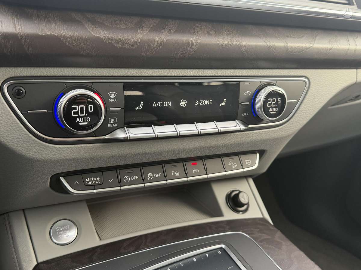 Audi Q5, 2.0 l., Внедорожник / Кроссовер