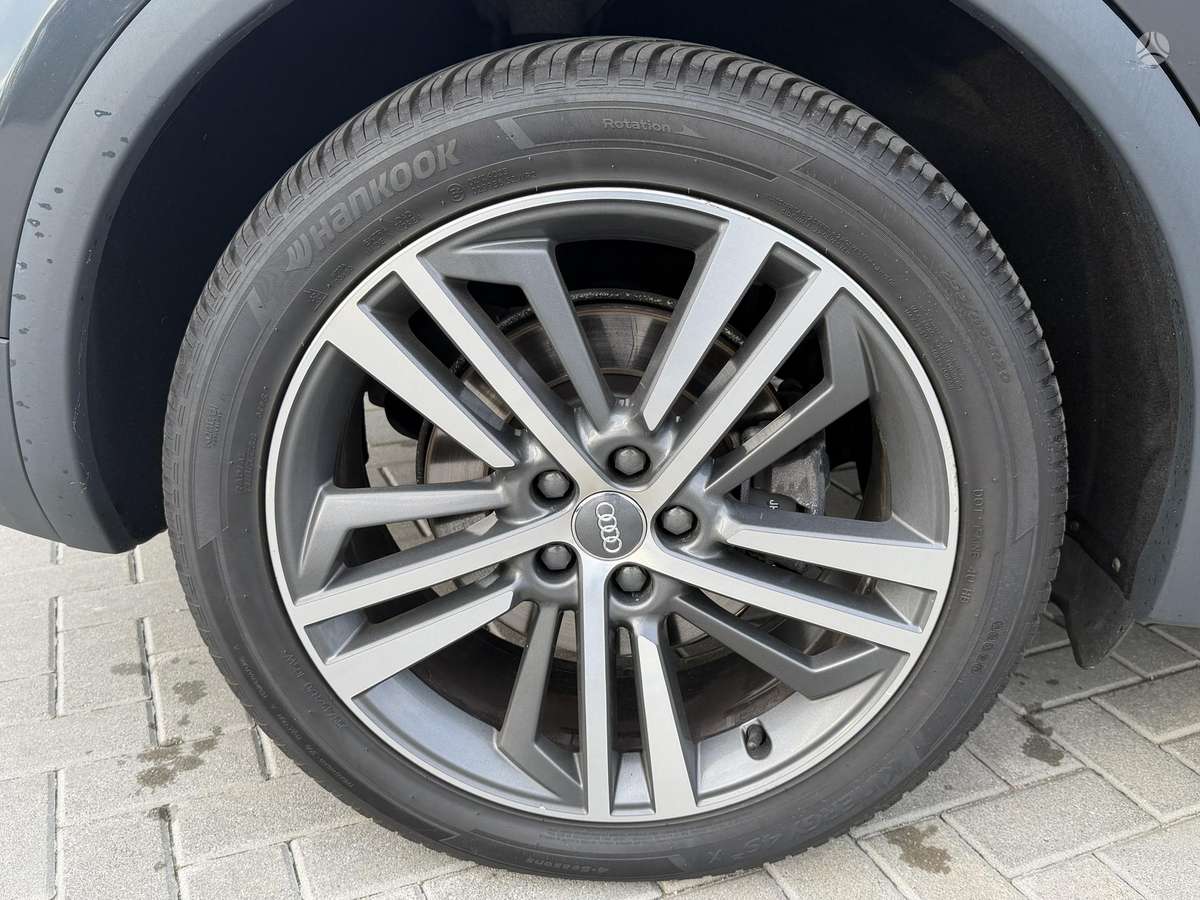 Audi Q5, 2.0 l., Внедорожник / Кроссовер