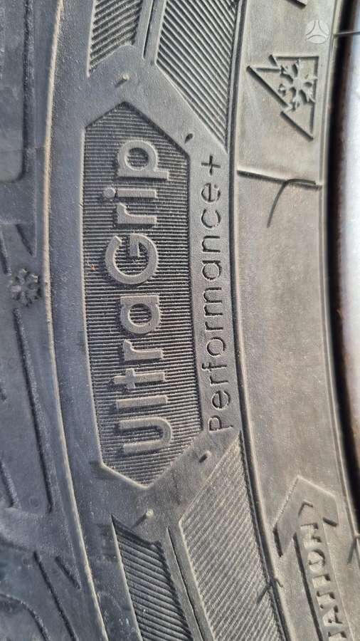 Goodyear Ultragrip Permormance +, зимние 225/50 R17