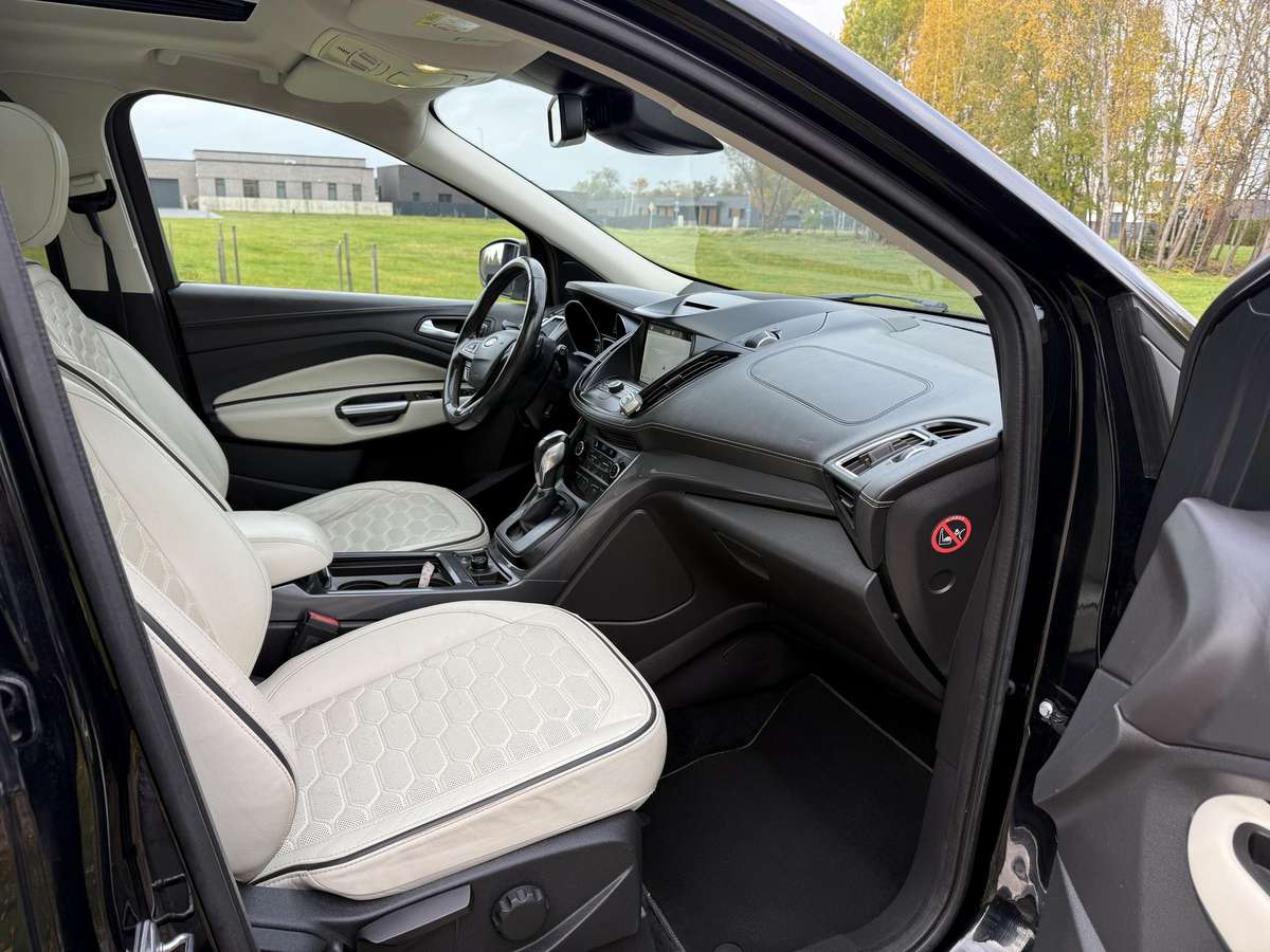 Ford Kuga, 2.0 l., off-road / crossover