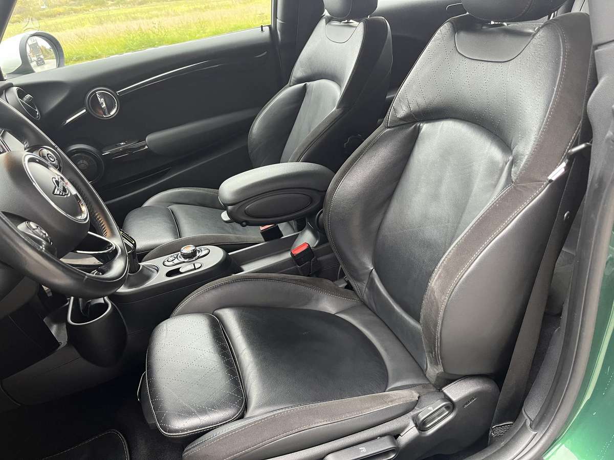 Mini Cooper SE, Хэтчбек