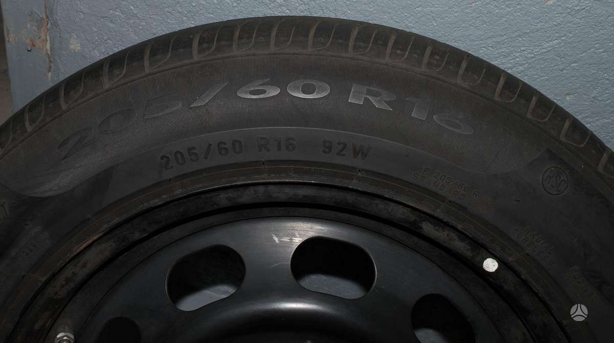 BMW, tērauda apzīmogoti, R16