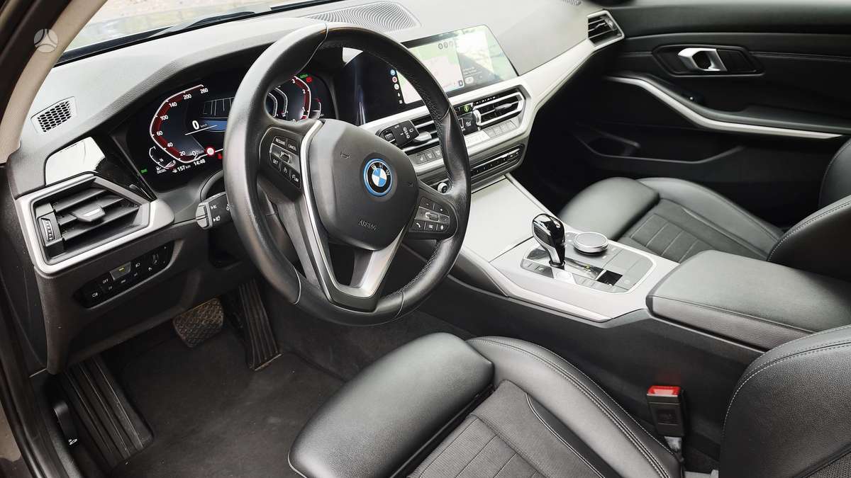 BMW 320, Универсал