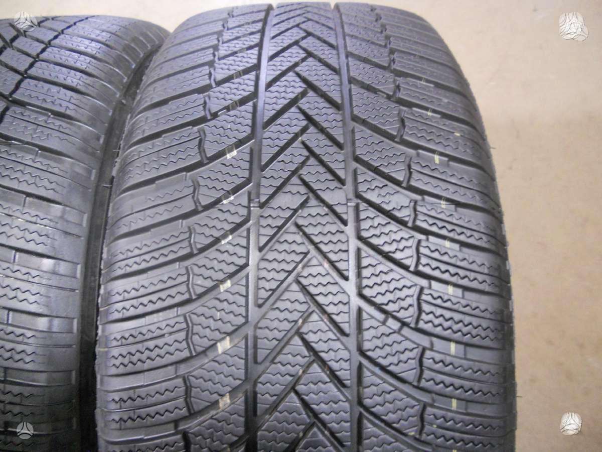 Bridgestone 2024m Blizzak LM005., universalios 285/40 R22