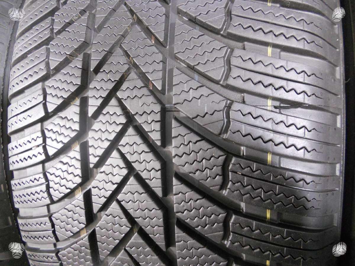 Bridgestone 2024m Blizzak LM005., всесезонные 285/40 R22