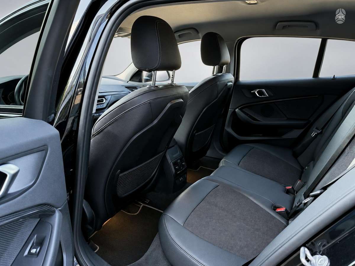 BMW 116, 1.5 l., hatchback