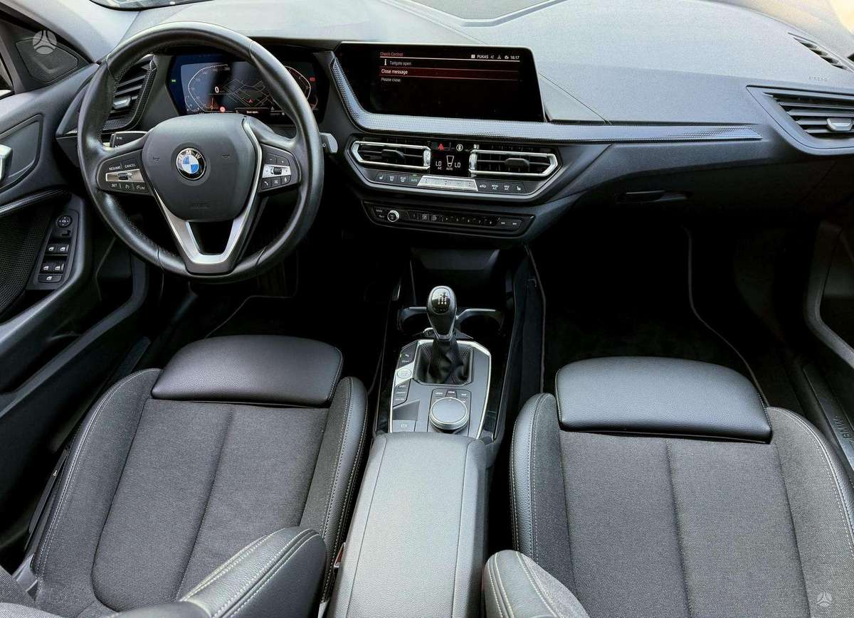 BMW 116, 1.5 l., hatchback