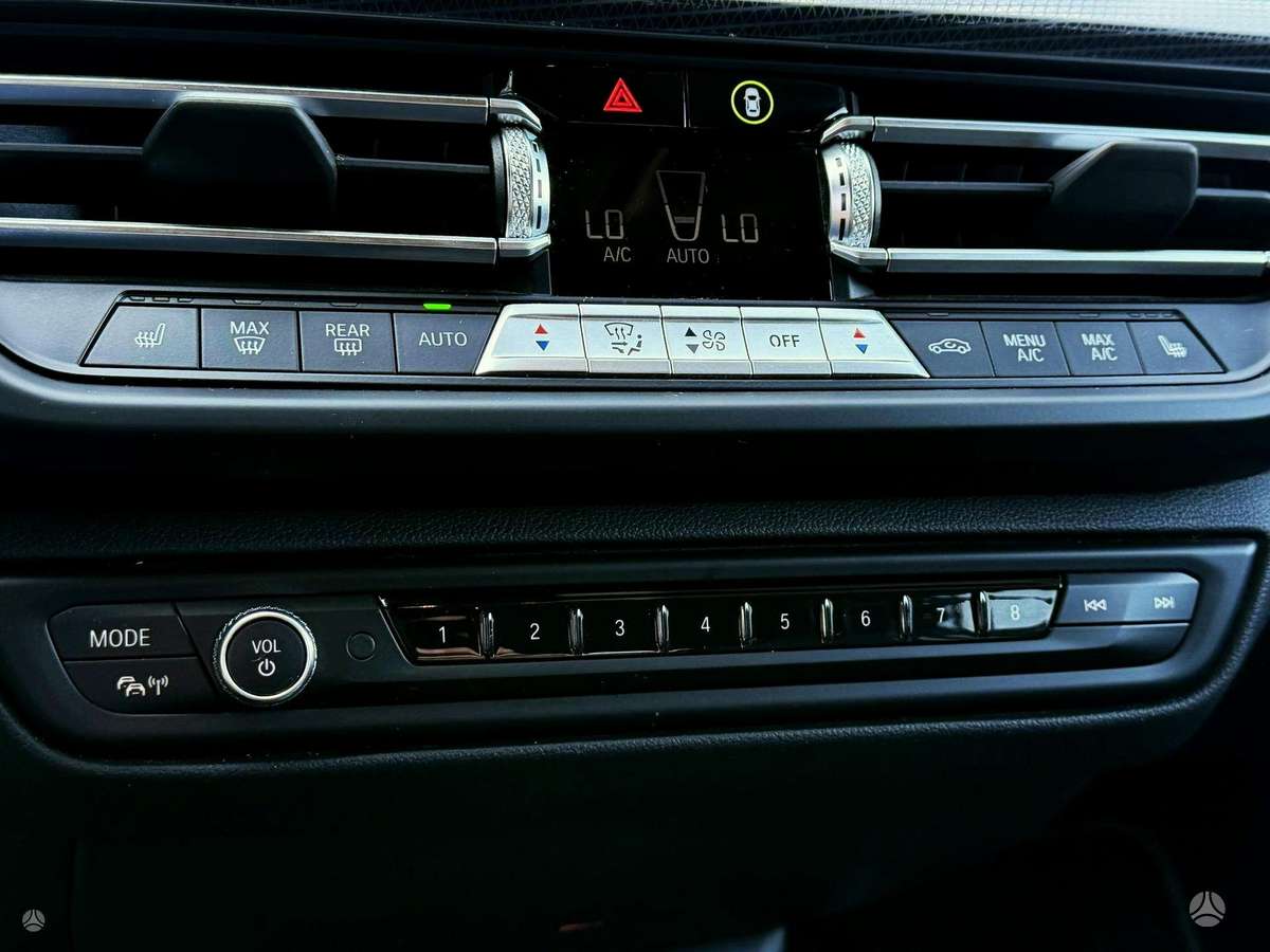 BMW 116, 1.5 l., hatchback