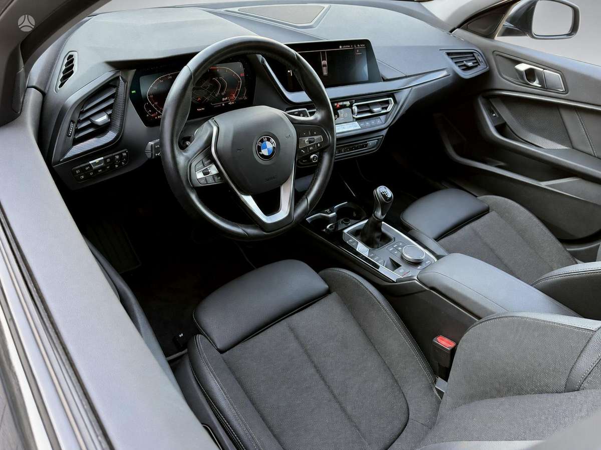 BMW 116, 1.5 l., hatchback