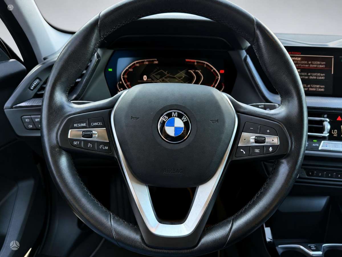 BMW 116, 1.5 l., hatchback