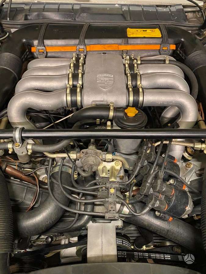 Porsche 928, Купе (coupe)