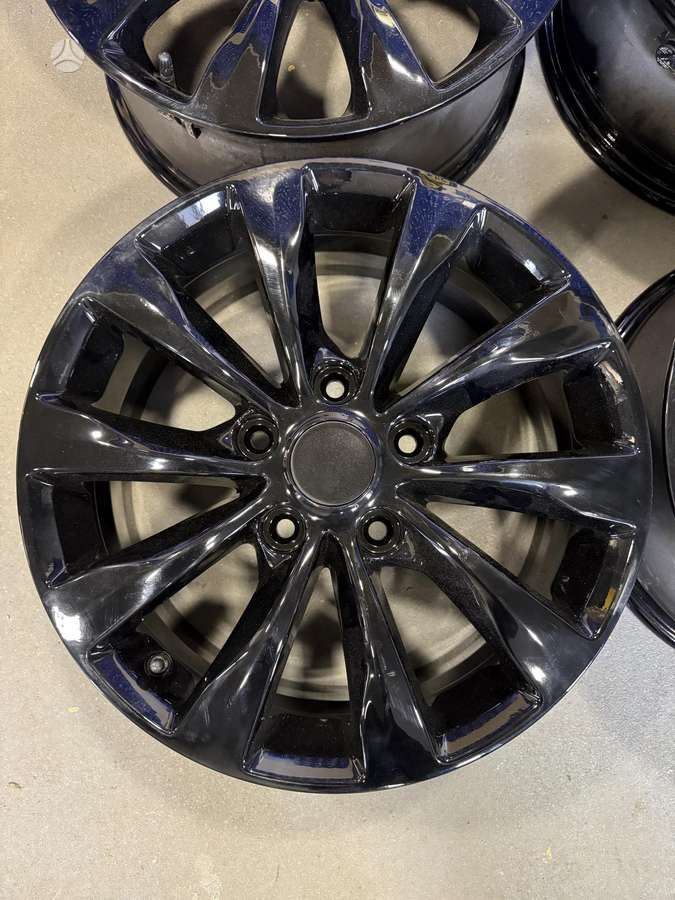 Chrysler Pacifica, light alloy, R17