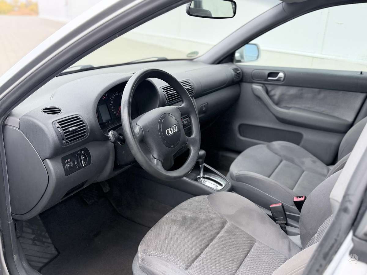 Audi A3, 1.8 l., Хэтчбек